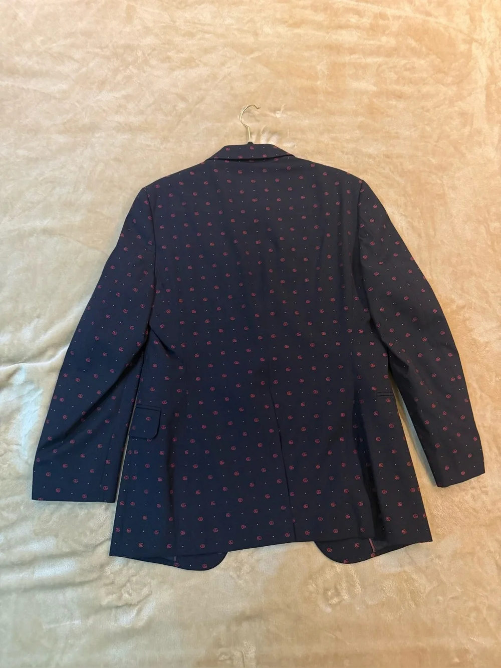 Gucci men suite